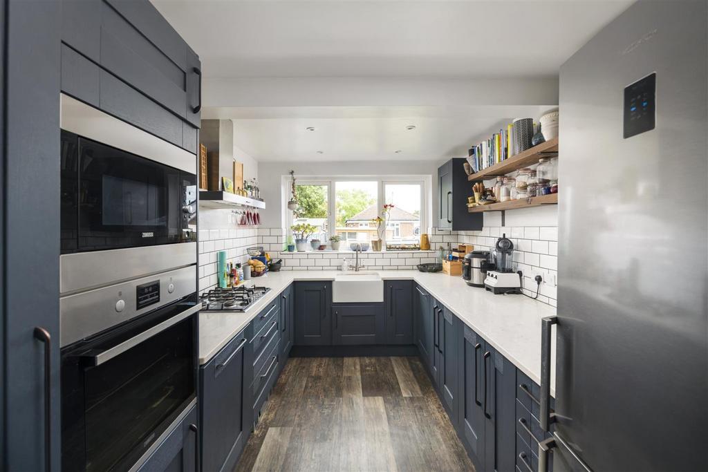St. Johns Road, Redhill 3 bed house for sale £550,000