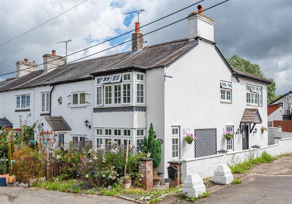 Belchers Lane, Bumbles Green, Nazeing EN9 2 bed end of terrace house