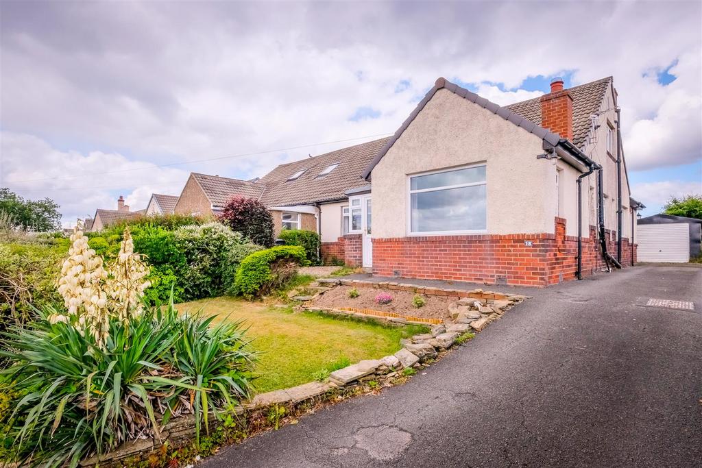 West Lodge Crescent, Huddersfield, HD2 5 bed semidetached house for