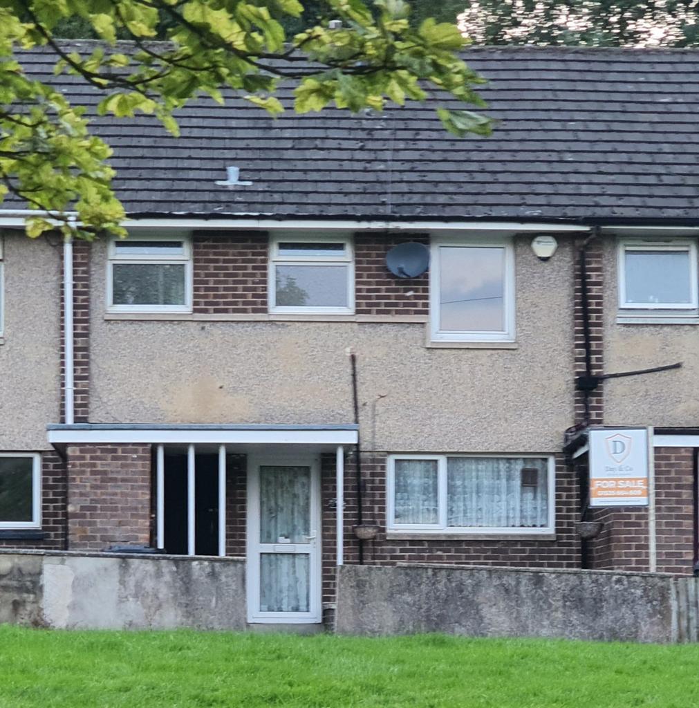 Harewood Road, Oakworth, Keighley, BD22 3 bed terraced house £119,995