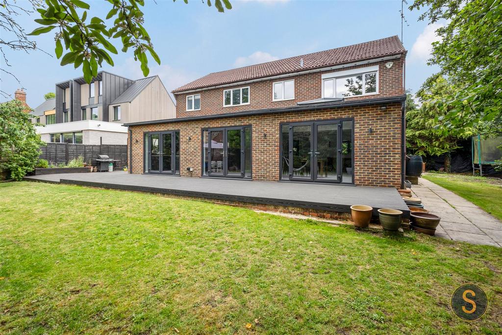 Brownlow Road, Berkhamsted 5 bed detached house for sale £1,650,000