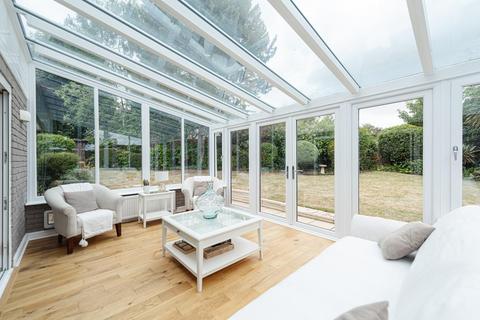 1 Sandy Croft, Epsom, KT17 3DP