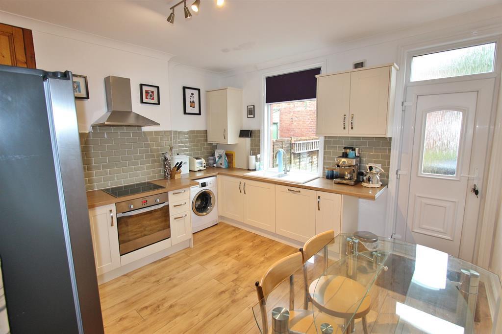 Hunter Hill Road, Sheffield, S11 8UE 3 bed terraced house £1,025 pcm