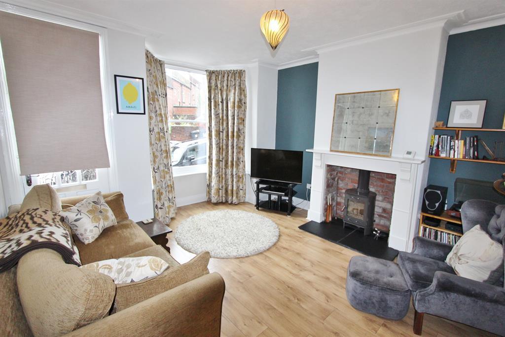 Hunter Hill Road, Sheffield, S11 8UE 3 bed terraced house £1,025 pcm