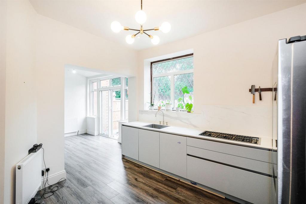 30 Sylvan Road-5 resized.jpg