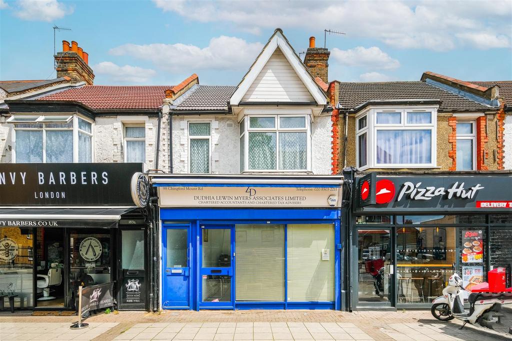 Chingford Mount Road, Chingford E4 2 bed flat £1,500 pcm (£346 pw)