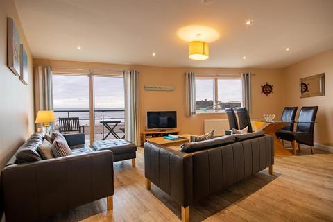 2 bedroom apartment for sale, The Sands,, Peasholm Gap, Scarborough