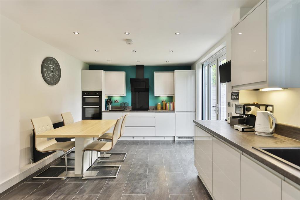 Askham Lane, York 5 bed semidetached house for sale £425,000
