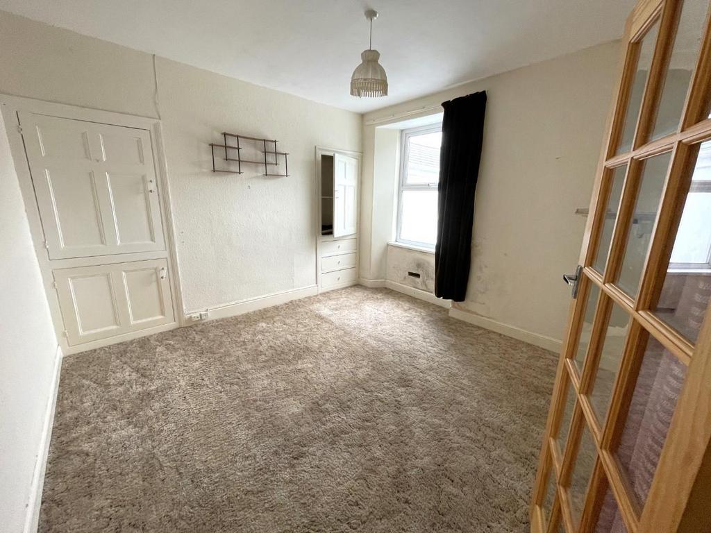 Bedroom 2.jpeg