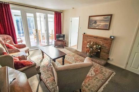 2 bedroom semi-detached bungalow to rent - Poyner Road, Ludlow, Shropshire
