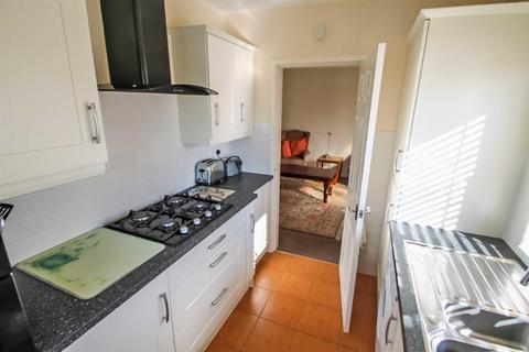 2 bedroom semi-detached bungalow to rent - Poyner Road, Ludlow, Shropshire