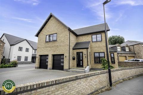 4 bedroom detached house for sale, Earlswood Court, Barnby Dun, Doncaster