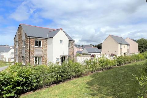 4 bedroom detached house for sale, Shippen Walk, St. Austell