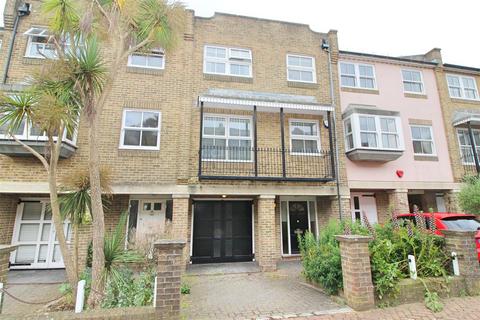 4 bedroom townhouse for sale, St. Marys Square, Brighton