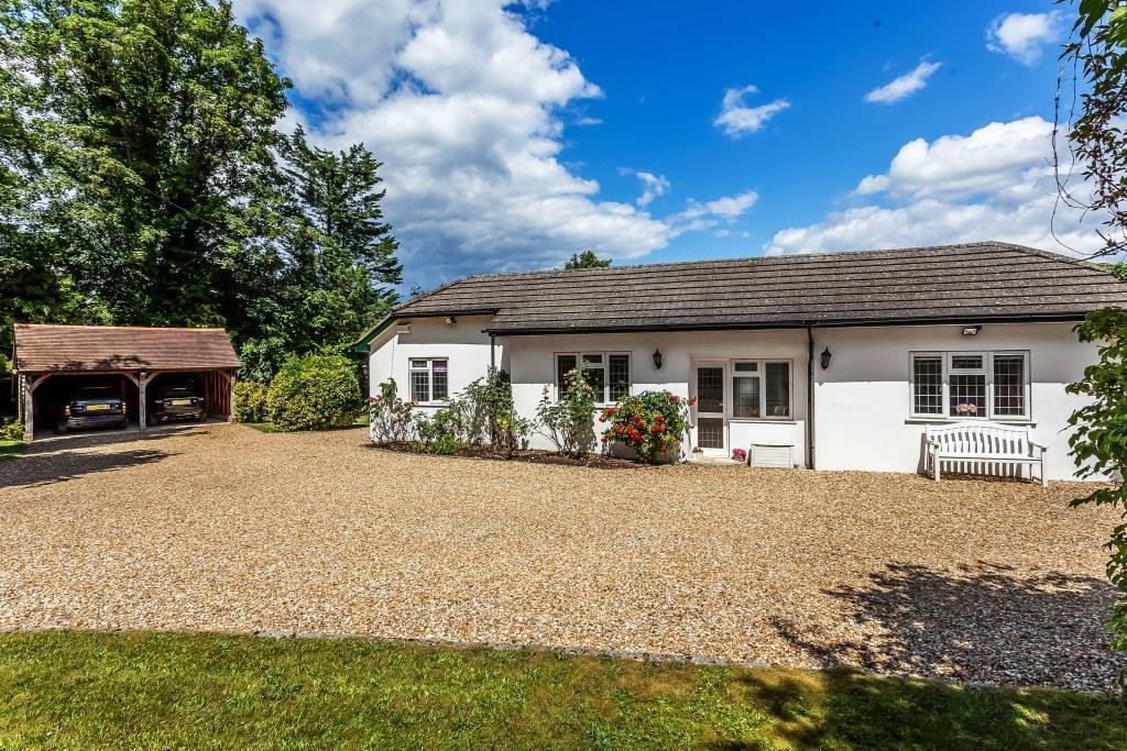 CHALK PIT LANE, GREAT BOOKHAM, KT23 5 bed detached bungalow for sale