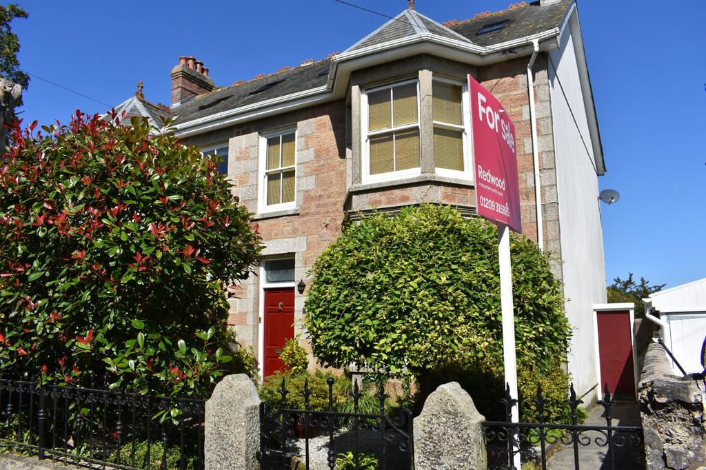 West Trewirgie Road, Redruth, Cornwall, TR15 4 bed semidetached house