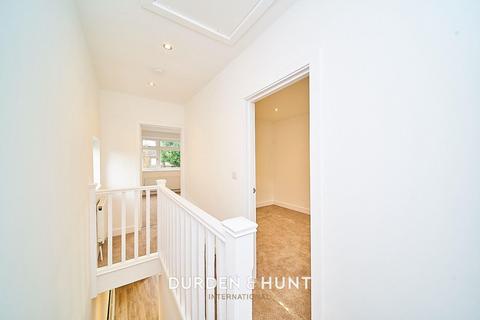 22 Salisbury Road, Romford, RM2 5TP
