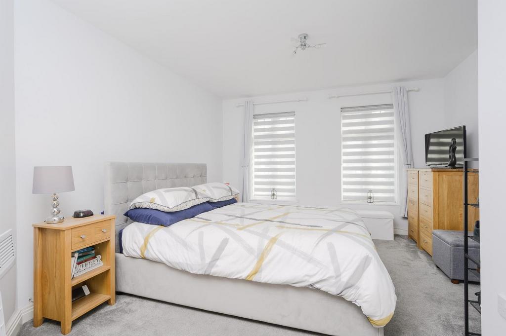 5 Ellis Court-8.jpg