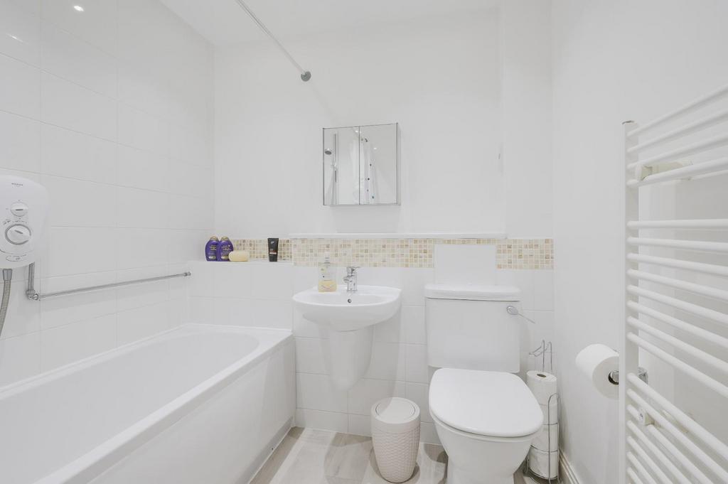 5 Ellis Court-12.jpg