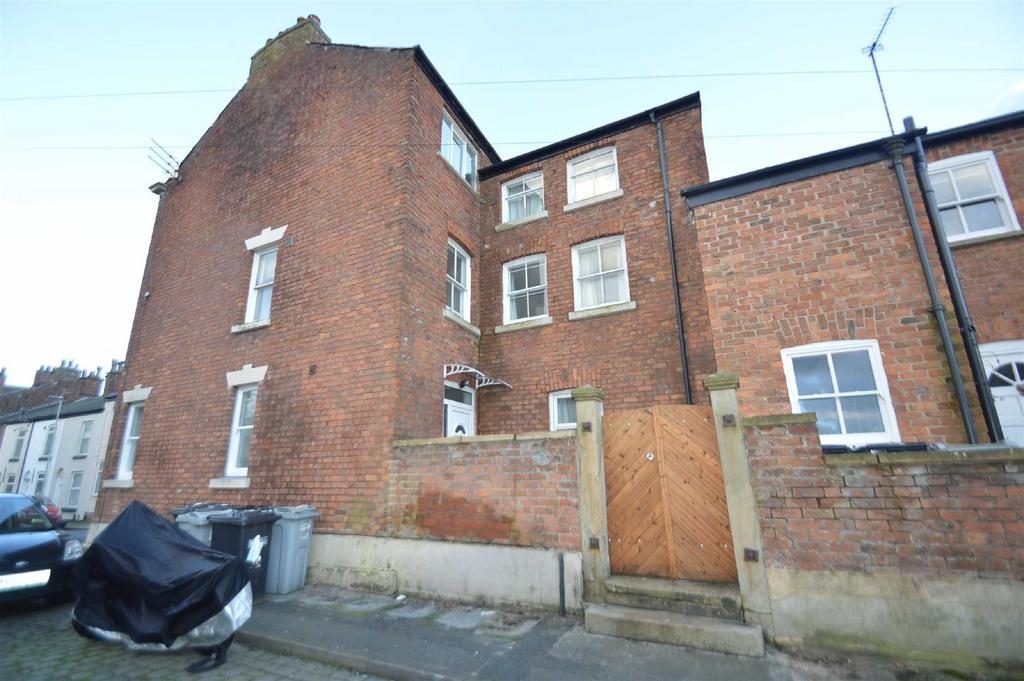 Cholmondeley Street, Macclesfield 1 bed ground floor flat for sale £