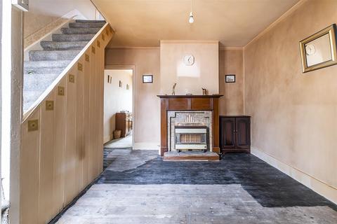 4 Beaconsfield Place, Epsom, KT17 4BD