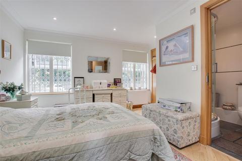 Flat 1, Warne Court, 8 Village Road, Enfield, EN1 2FD