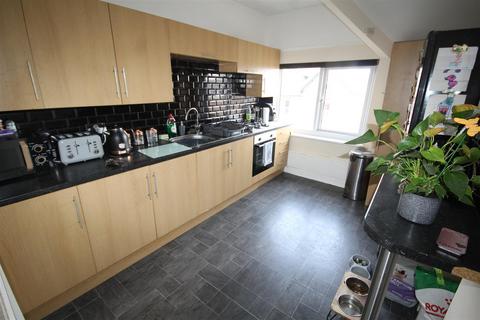 2 bedroom flat for sale, 31 Rhos Road, Rhos-on-Sea