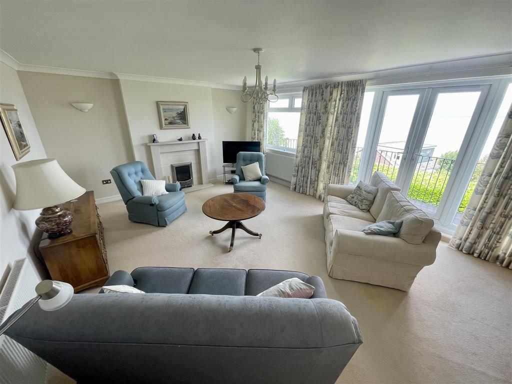 Hillside Road, Portishead 4 bed detached house for sale £585,000