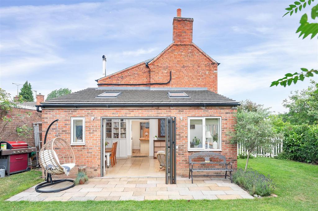 North Road, SuttonOnTrent, Newark 3 bed detached house for sale £