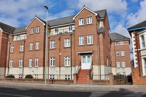2 bedroom flat for sale, The Strand, London Road, Gloucester