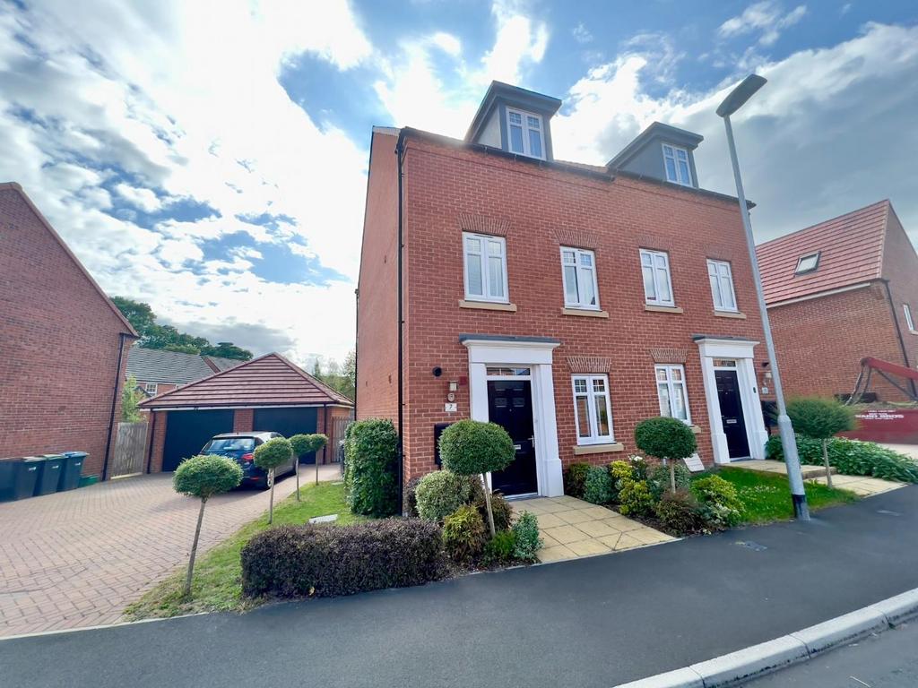 Wentworth Drive, Mount Oswald, Durham 4 bed townhouse for sale £375,000