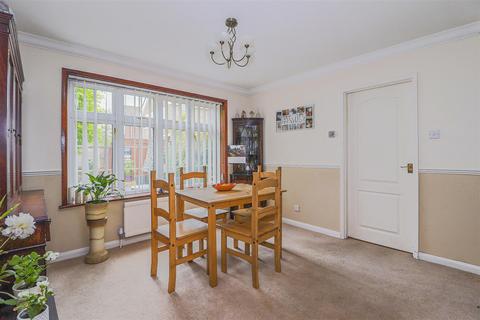 18 Ashbourne Road, Broxbourne, EN10 7DF