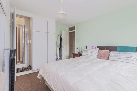18 Ashbourne Road, Broxbourne, EN10 7DF