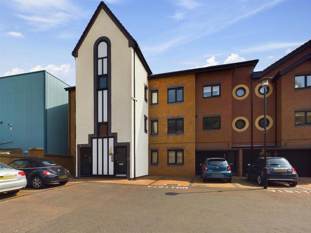 Dolphin Quay, North Shields 2 bed apartment for sale £135,000