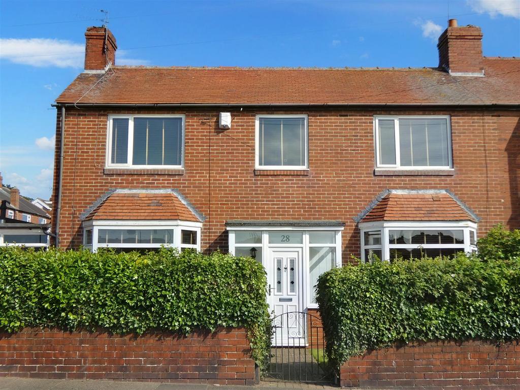 Links Avenue, Cullercoats 2 bed semidetached house for sale £300,000