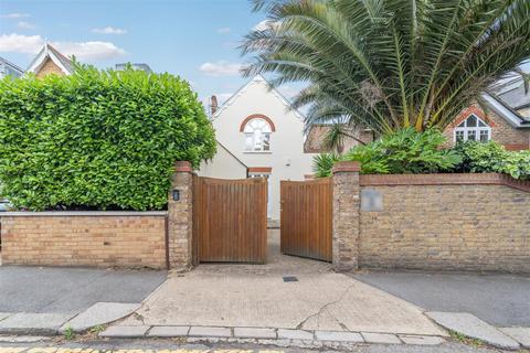 1, Cope Studios Brooks Road, London, W4 3BJ