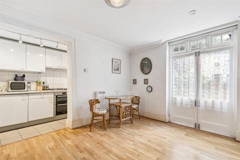 1, Cope Studios Brooks Road, London, W4 3BJ
