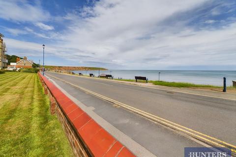 2 bedroom apartment for sale, Deepdene, Filey