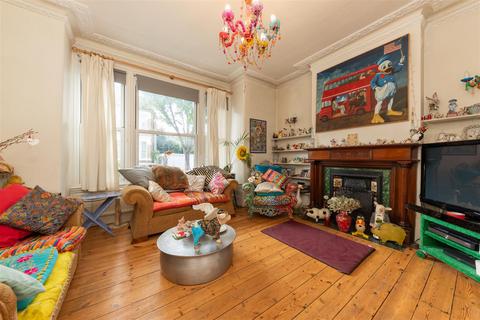 4 bedroom end of terrace house for sale, Galveston Road, London