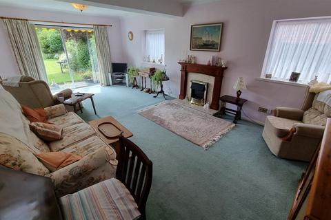 62 Gorsey Lane, Wythall, Birmingham, B47 6ED