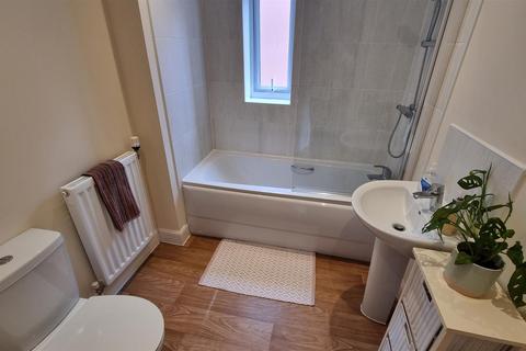 4 Burnham Road, Wythall, Birmingham, B47 6AT