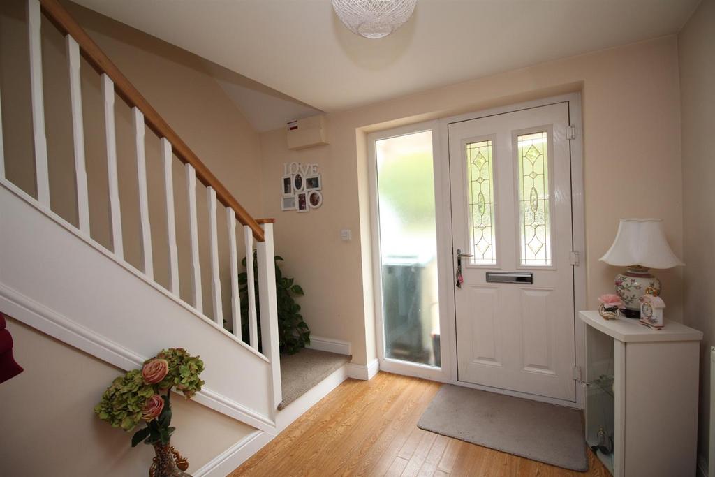 Silver Hill Road, Willesborough, Ashford 1 bed terraced house £895