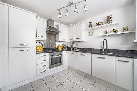 6 Fairfields, Probus, Truro, TR2 4FG
