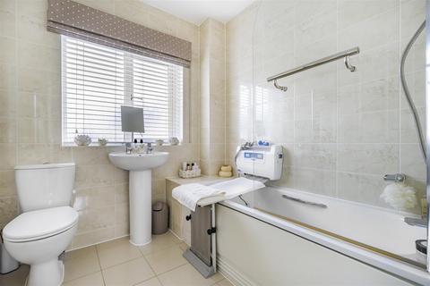 6 Fairfields, Probus, Truro, TR2 4FG