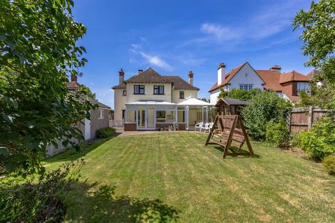 4 bedroom detached house for sale, Downs Road, Seaford