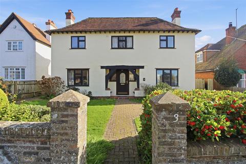 4 bedroom detached house for sale, Downs Road, Seaford