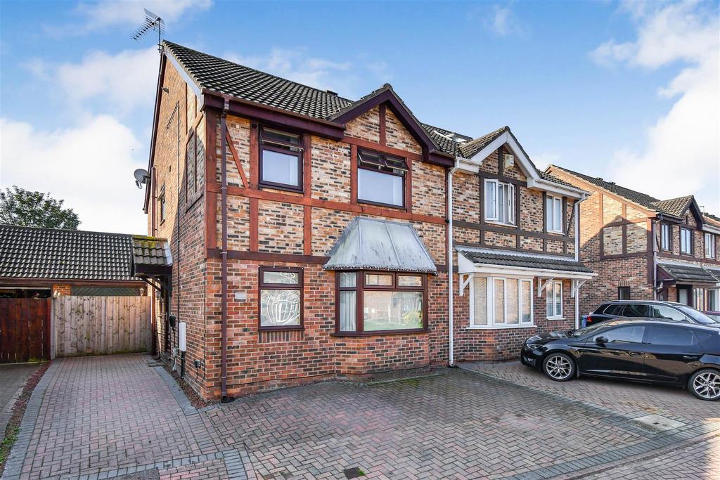 Ashdene Close, Willerby, Hull 4 bed semidetached house for sale £244,950