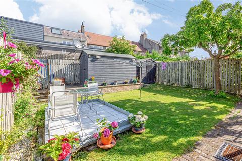 35 Corbiehill Place, Edinburgh, EH4 5AX