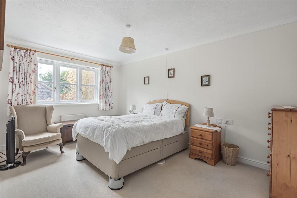 Blake Court, Winchmore Hill, N21 2 bed retirement property for sale - £ ...