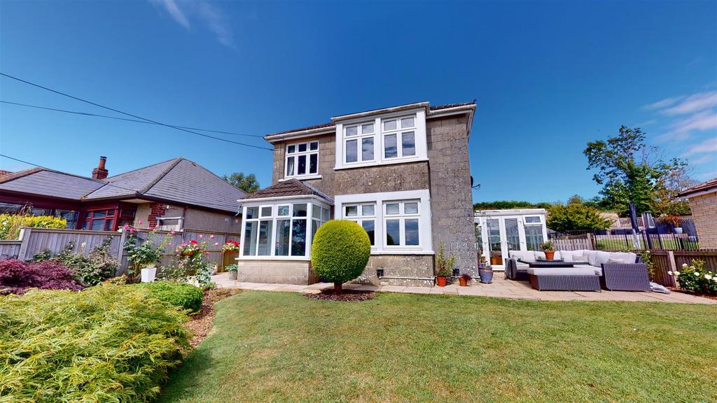 Bristol Road, Radstock 3 bed detached house for sale £499,950